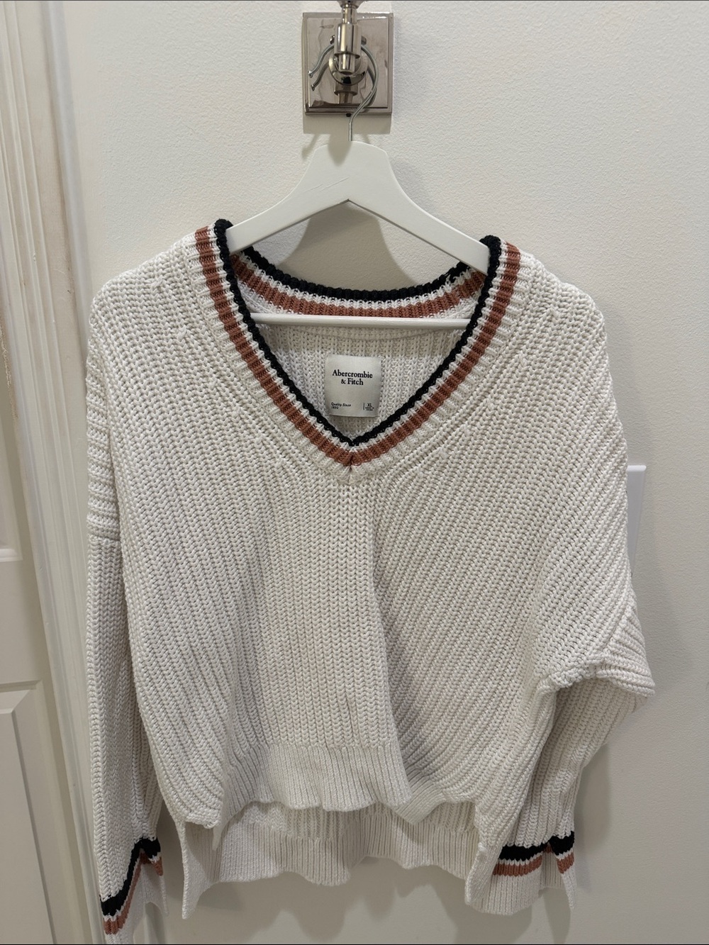 Abercrombie & Fitch Cream V-Neck Sweater with Black and Brown Trim, size XL - Picture 3 of 3